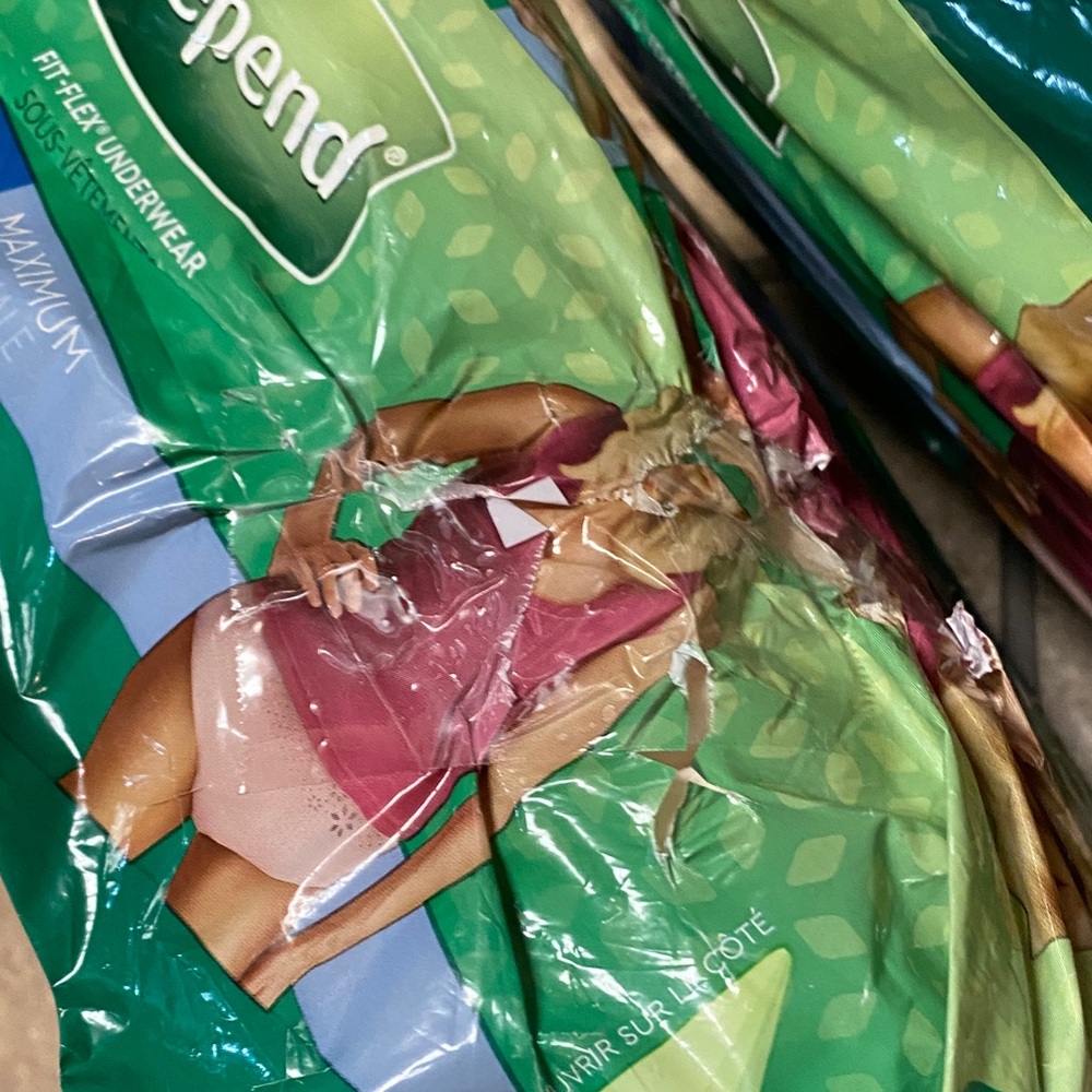 Depend Fitflex Maximum Absorbency Underwear S/P Incontinence - Picture 8 of 10